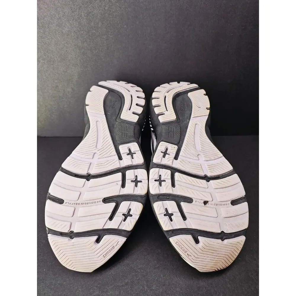 Brooks Women 8.5 Comfy footwear
